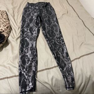 Carbon38 high waisted leggings